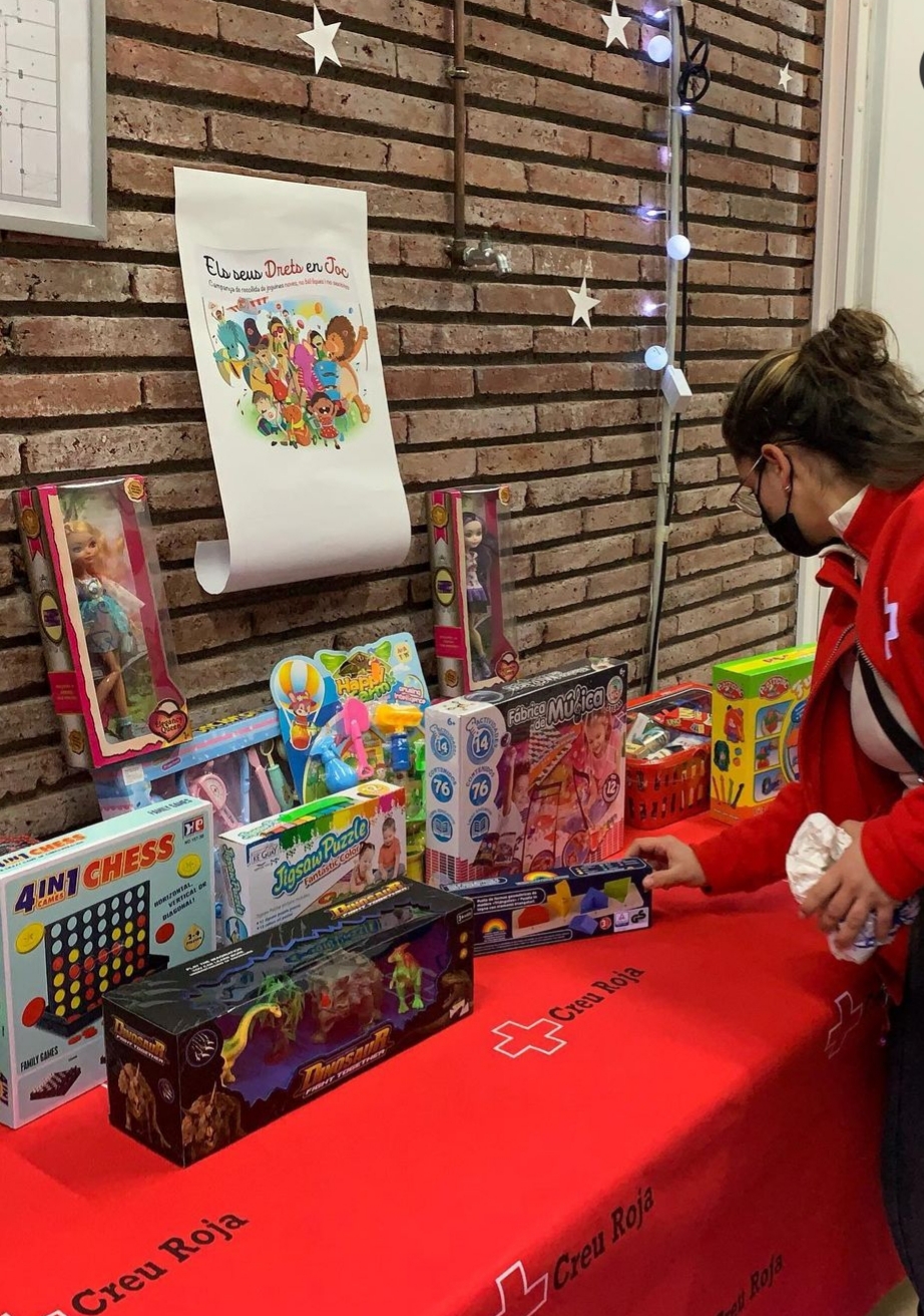 Creu Roja Joventut reparteix 68.000 joguines per a 22.000 infants a Catalunya