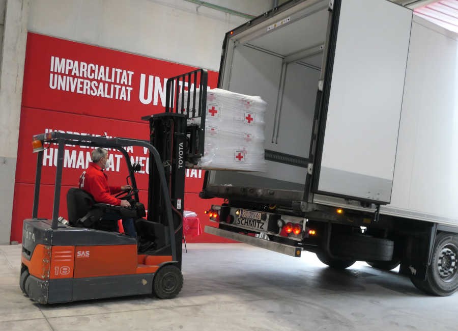 La Creu Roja envia ajut humanitari des de Catalunya per a més d’11.000 persones afectades pel conflicte d’Ucraïna