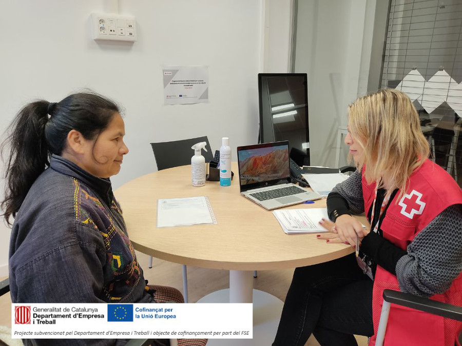 Cruz Roja favorece la inserción laboral de casi 1.000 personas receptoras de la Renta Garantizada de Ciudadanía