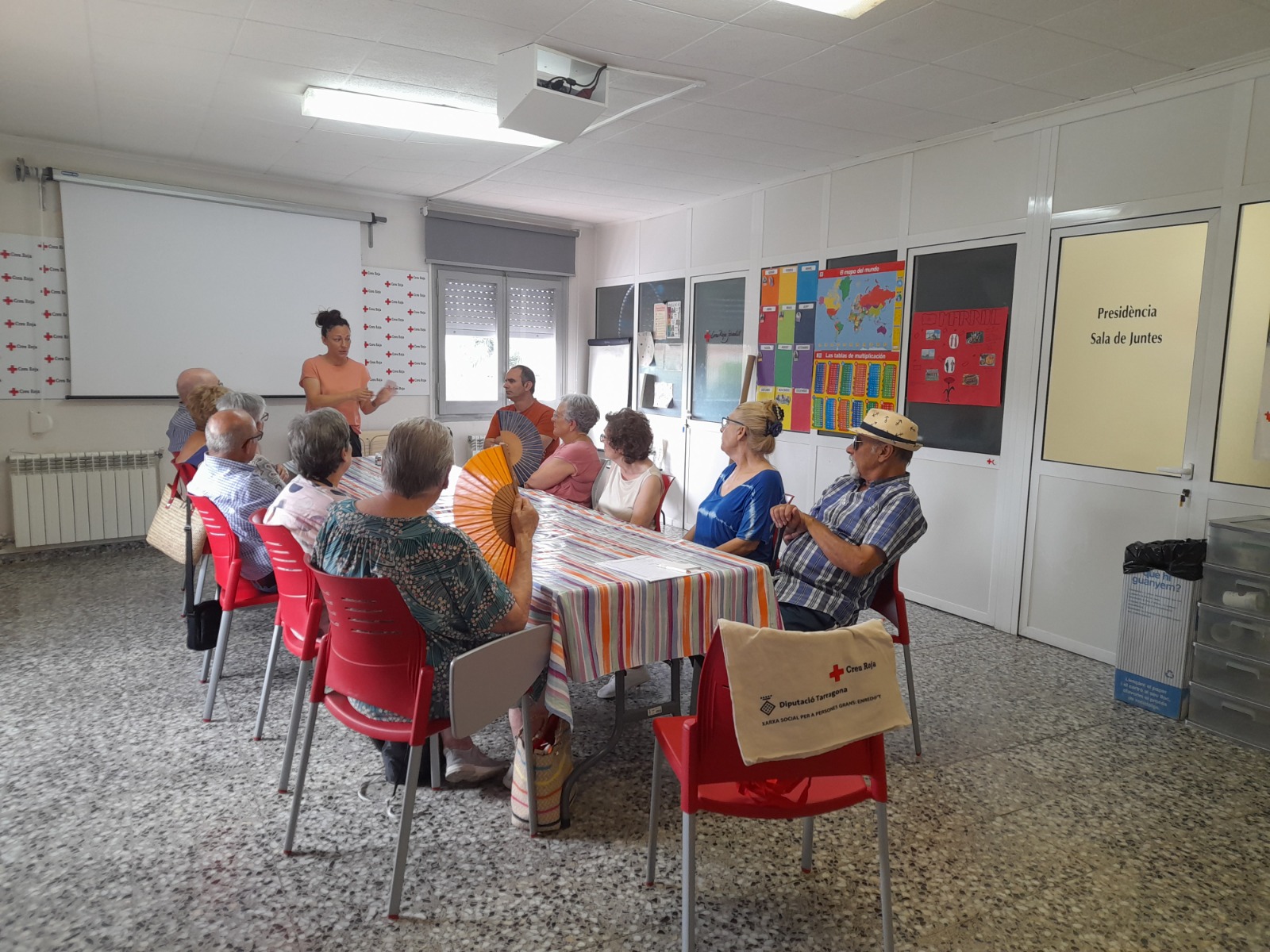Creu Roja reforça durant el 2023 l’atenció a les persones vulnerables amb el suport de la Diputació de Tarragona