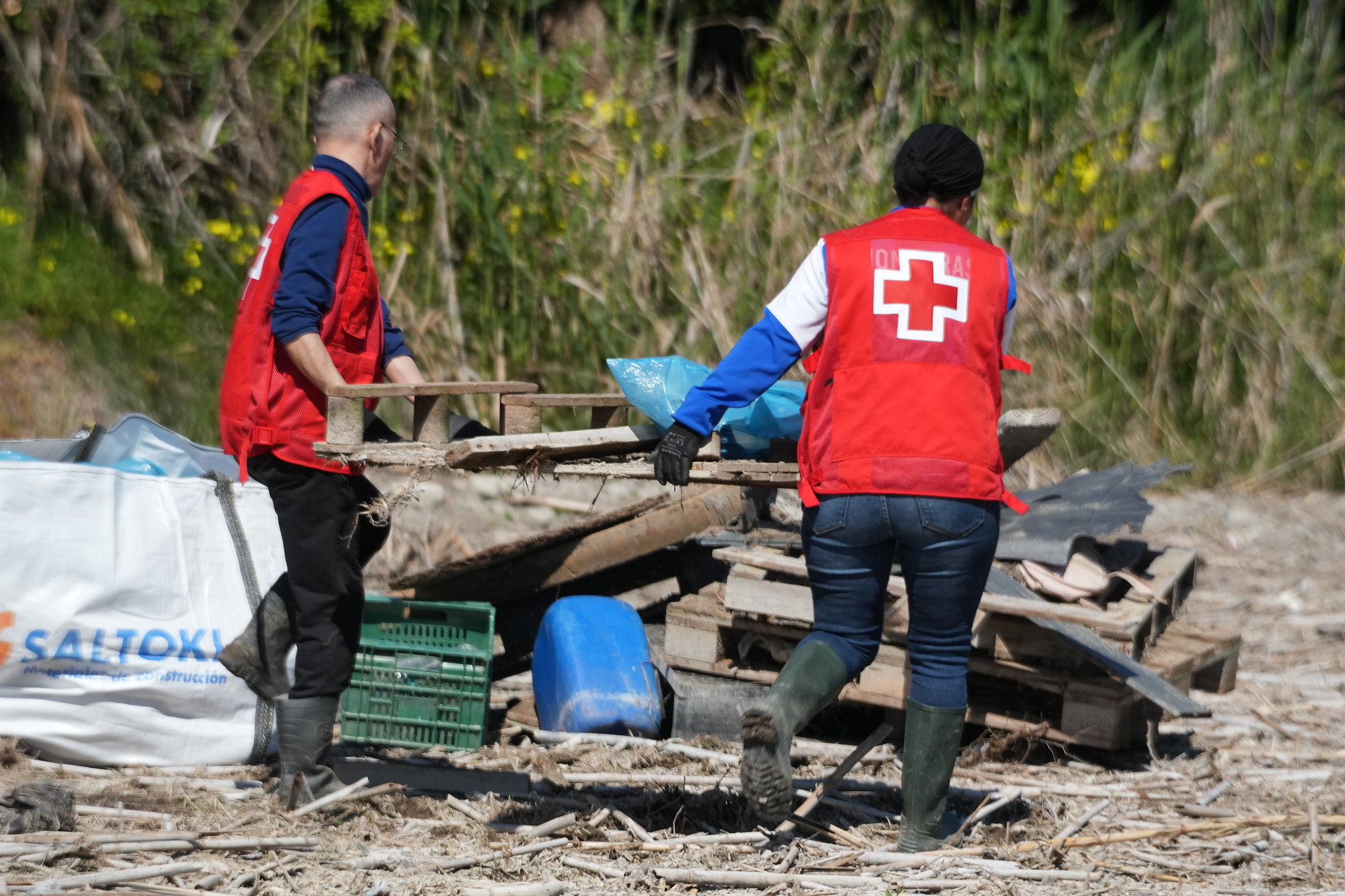 Un any després de la DANA, la Creu Roja ja ha materialitzat el 54% de les donacions i atès més de 143.000 persones afectades