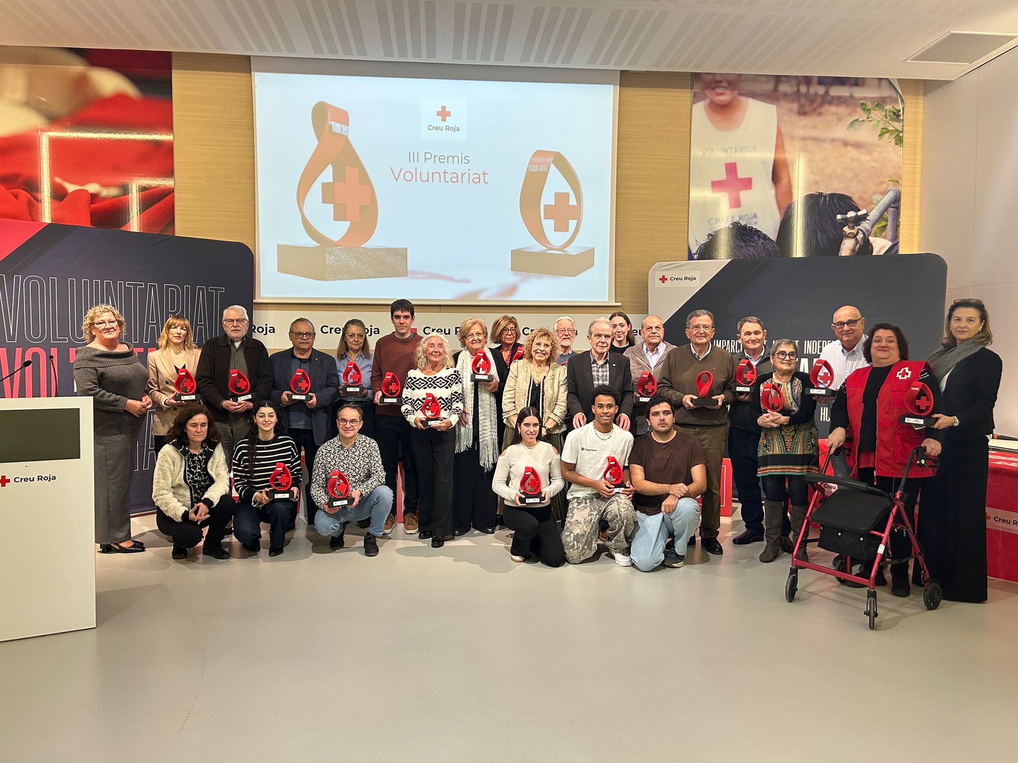 Cruz Roja entrega los Premios al Voluntariado 2025 como reconocimiento a la labor humanitaria de 20 miembros de toda Catalunya