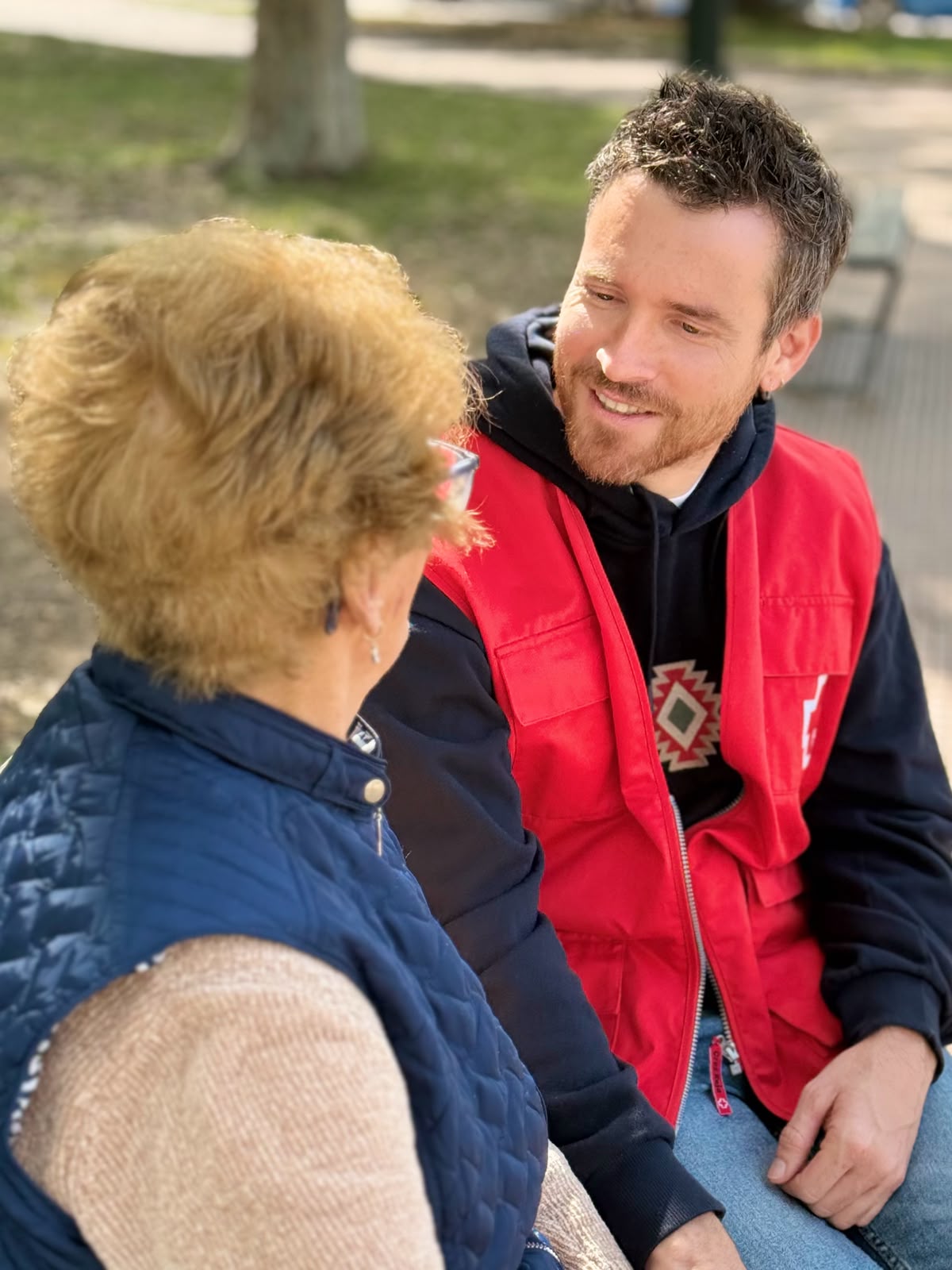 Vuit de cada deu persones grans víctimes de maltractament ateses per la Creu Roja són dones