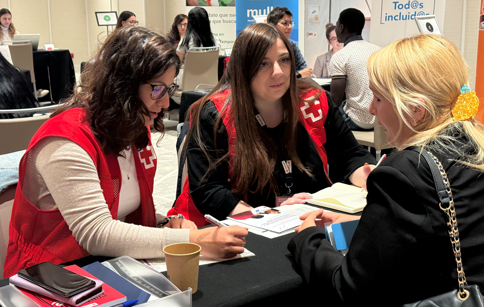 Cerca de 300 candidatos y 70 empresas se encuentran para favorecer la inserción laboral
