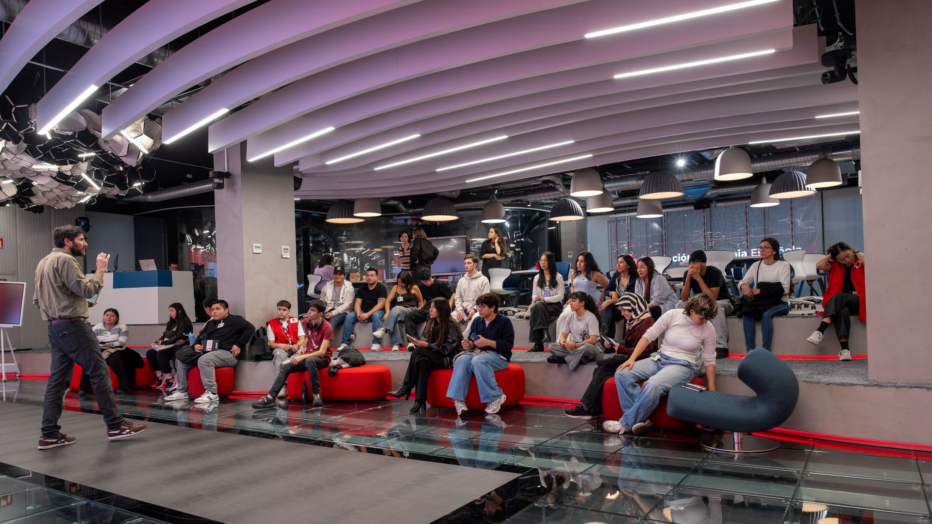 Día de Internet 2026 | Bienestar emocional, soledades, juventud y tecnología desde las Conversaciones Humanitarias generadoras de Futuro