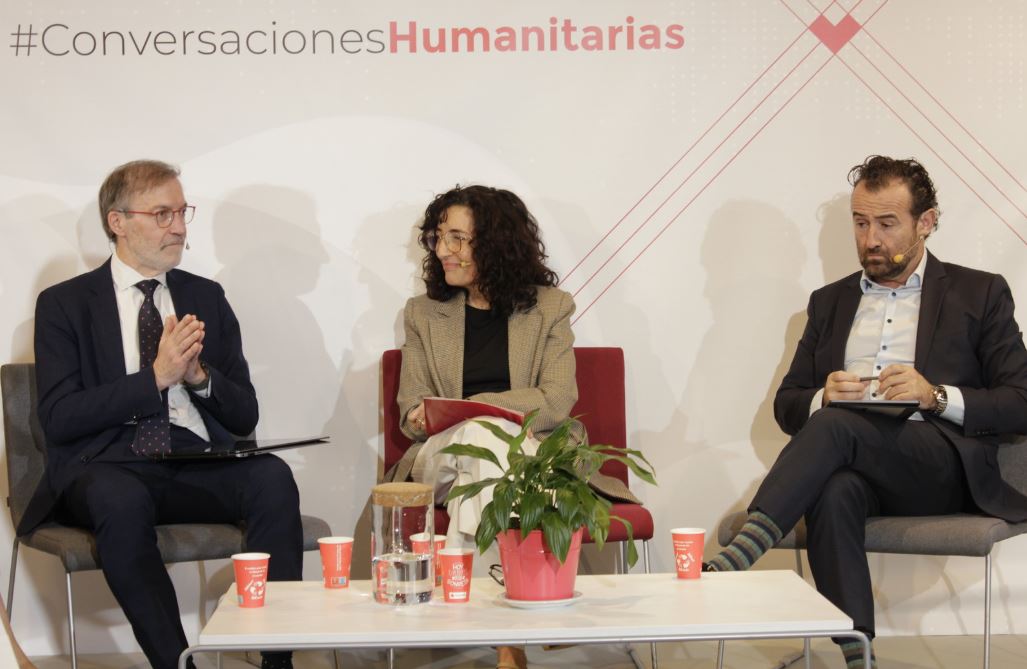 Compartiendo Oportunidades, Construyendo Futuro: el desarrollo humano en la era digital