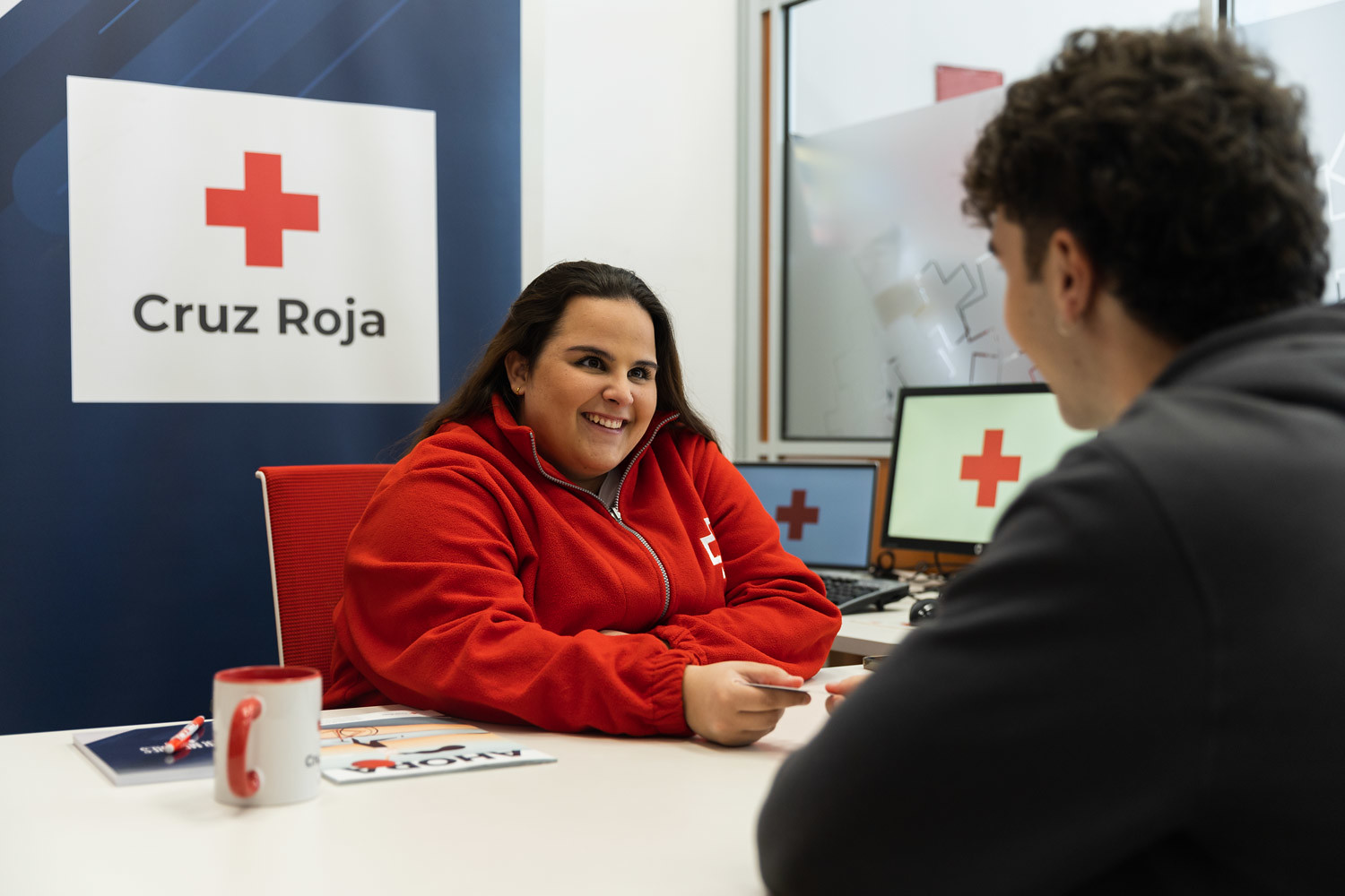 VOLUNTARIAT CREU ROJA.jpg