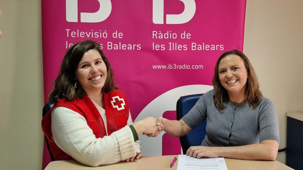 IB3 dona una mà a la Creu Roja amb una campanya de recollida de juguetes