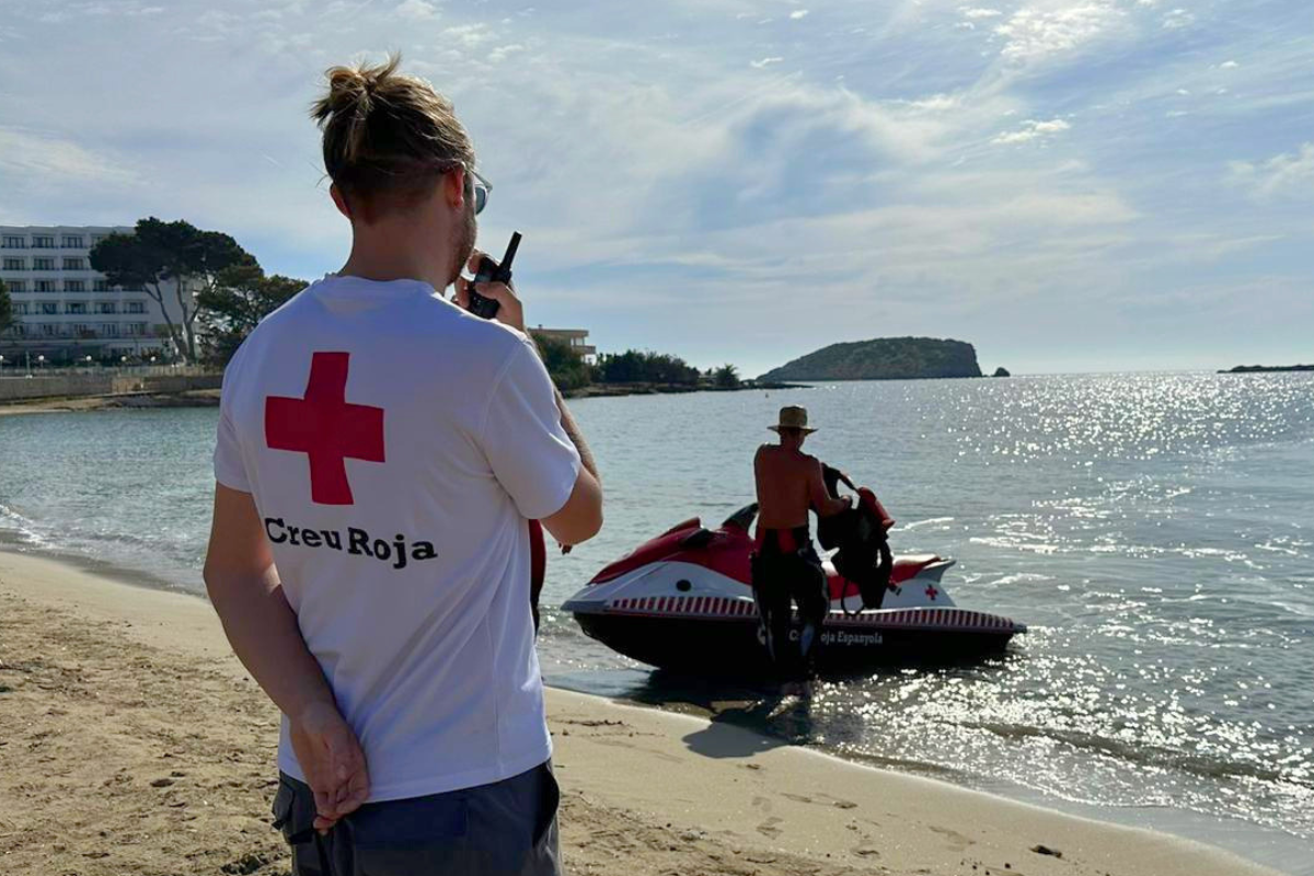 21 socorristas realizan las pruebas de aptitud en Eivissa