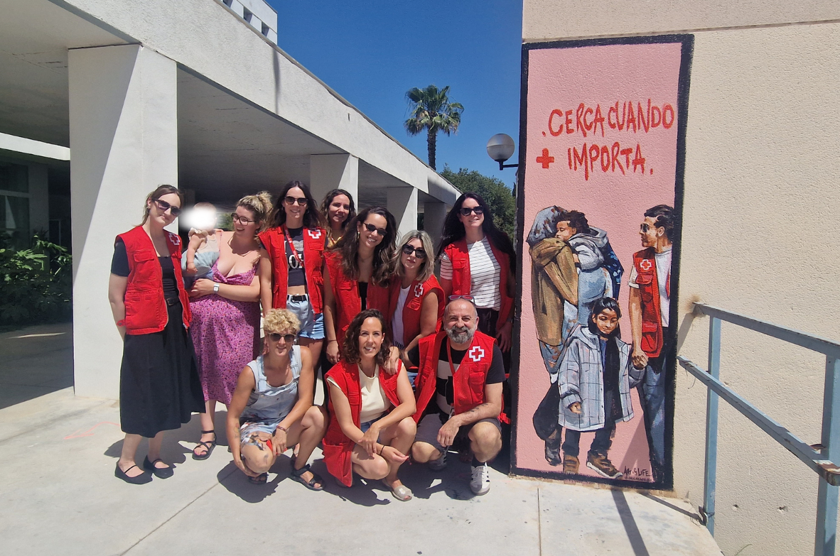 Un mural per visibilitzar la realitat de les persones refugiades