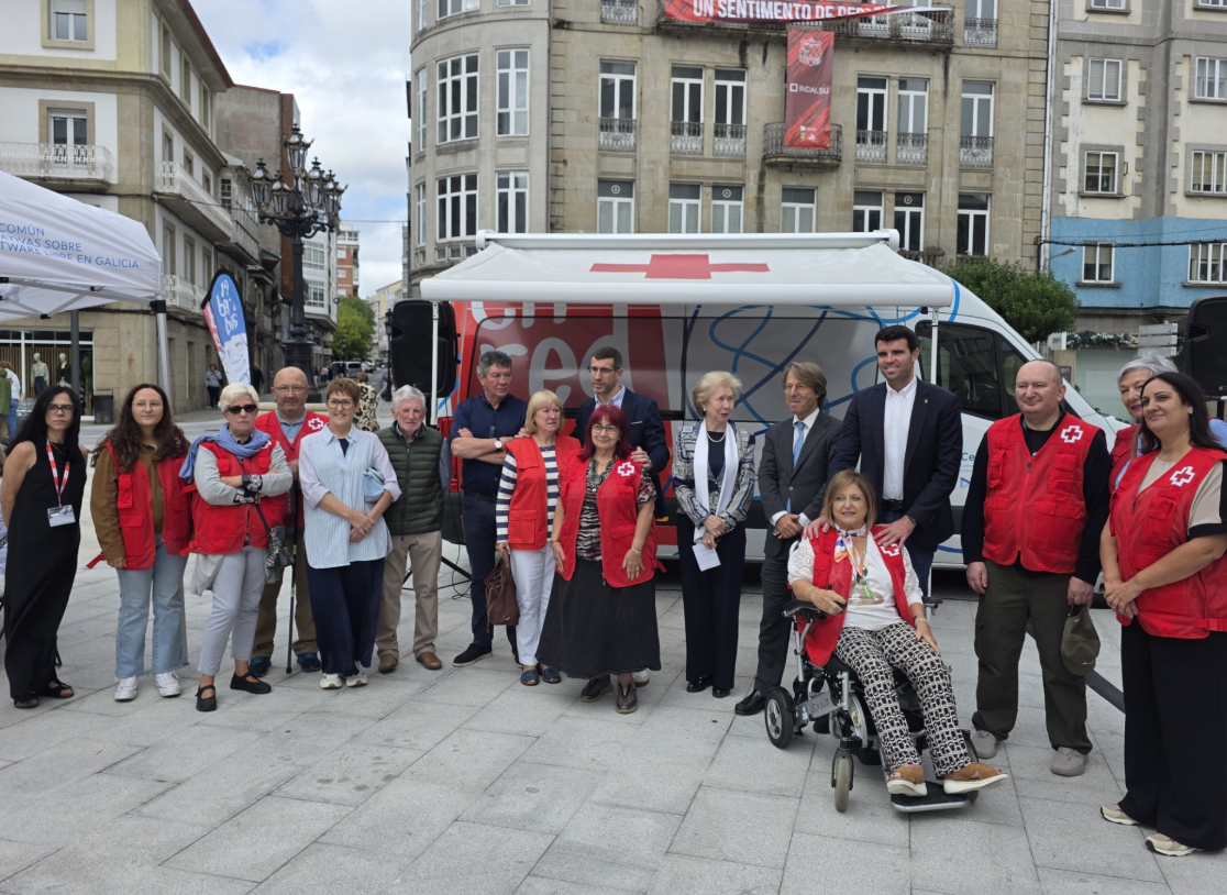 Enredando Tour “Amtega” promueve la autonomía digital de personas mayores de 21 localidades gallegas