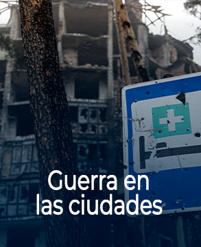 Synenko, Alyona. Ucrania, 2022. Irpin. Vista del hospital de la ciudad. La ciudad ha sido escenario de intensos combates. © CICR