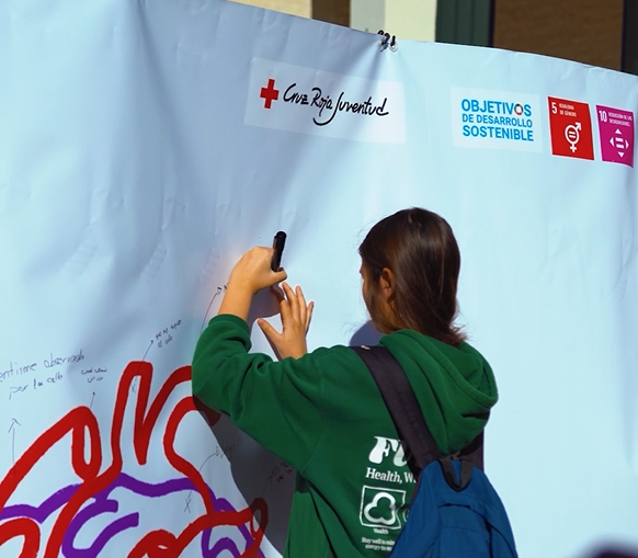 Cruz roja visibiliza las 'cicatrices' emocionales que deja la violencia contra las mujeres