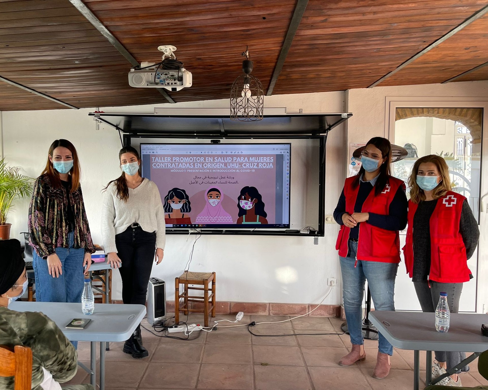 Proteger la salud de las mujeres que recolectan la fresa