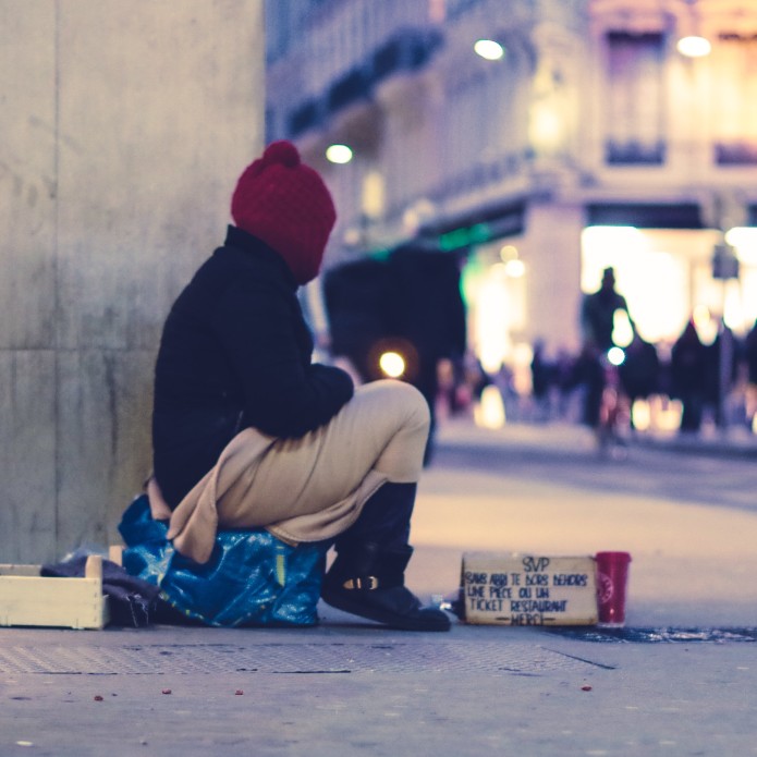 Yoga, cine y arteterapia para integrar a personas sin hogar