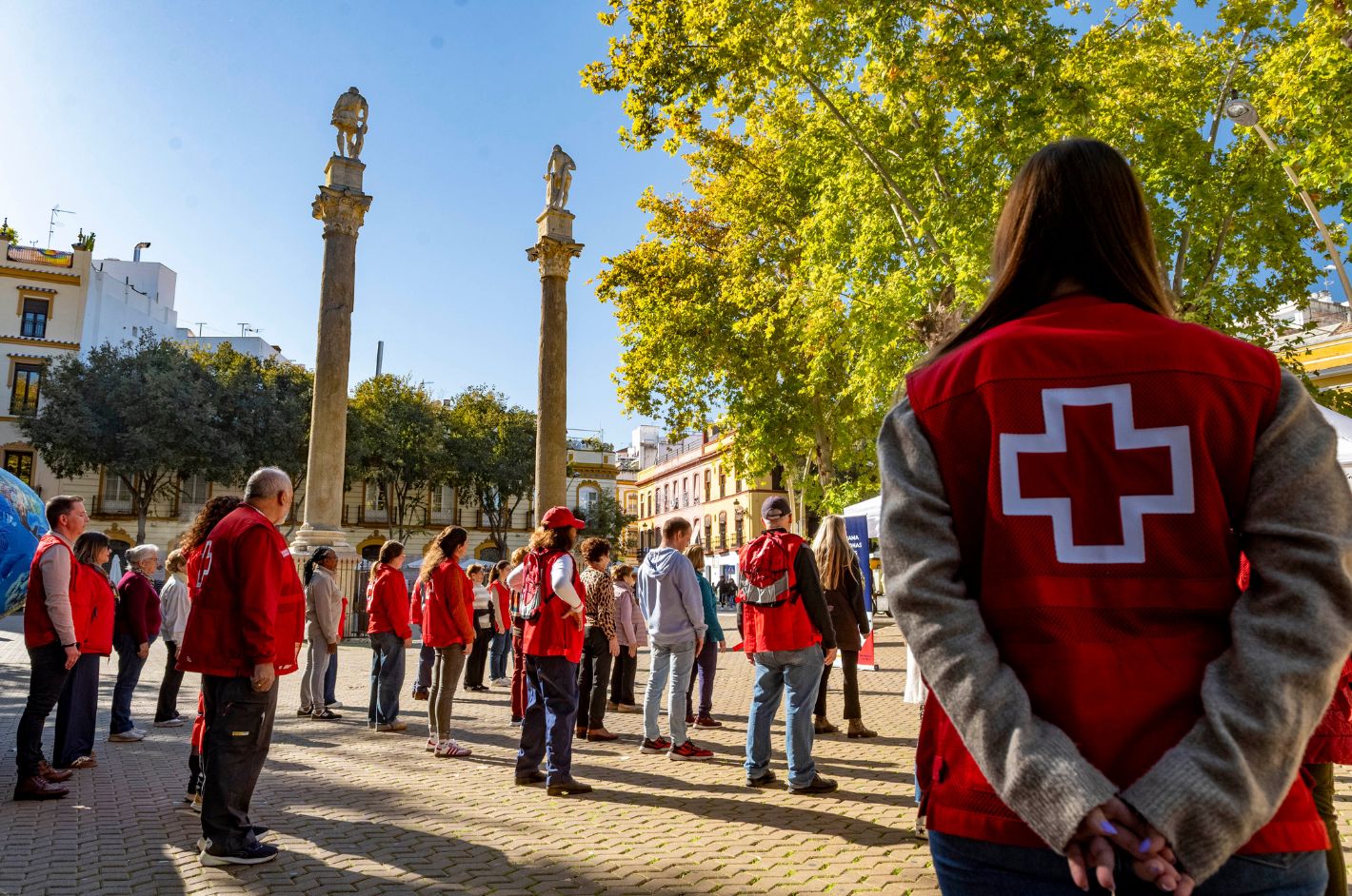 Manos, miradas y sonrisas que sostienen: así es el valor del voluntariado