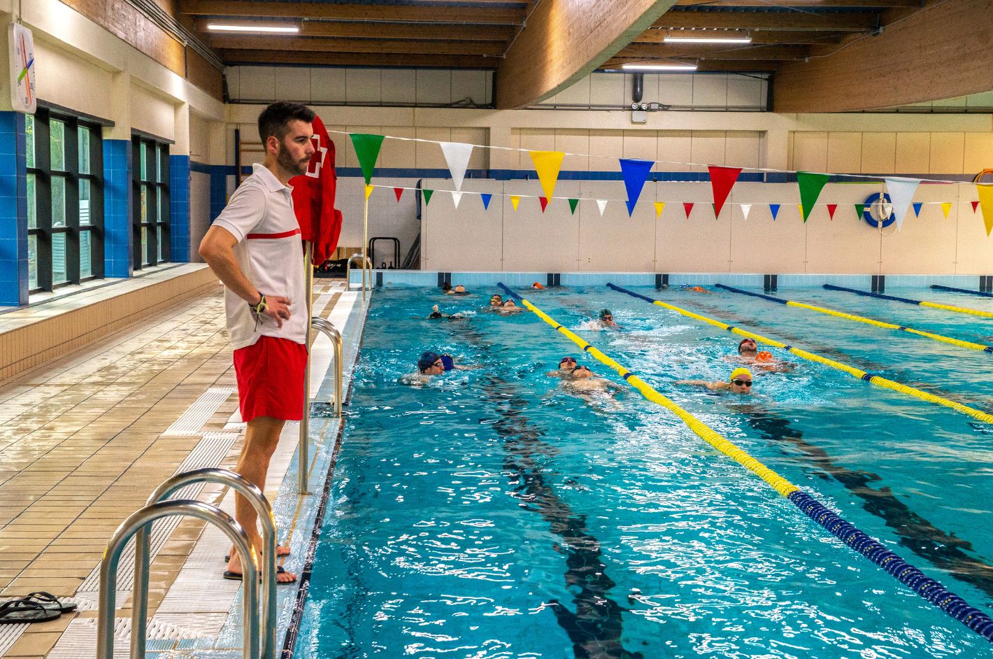 Si quieres trabajar este verano de socorrista, empieza a prepararte ya