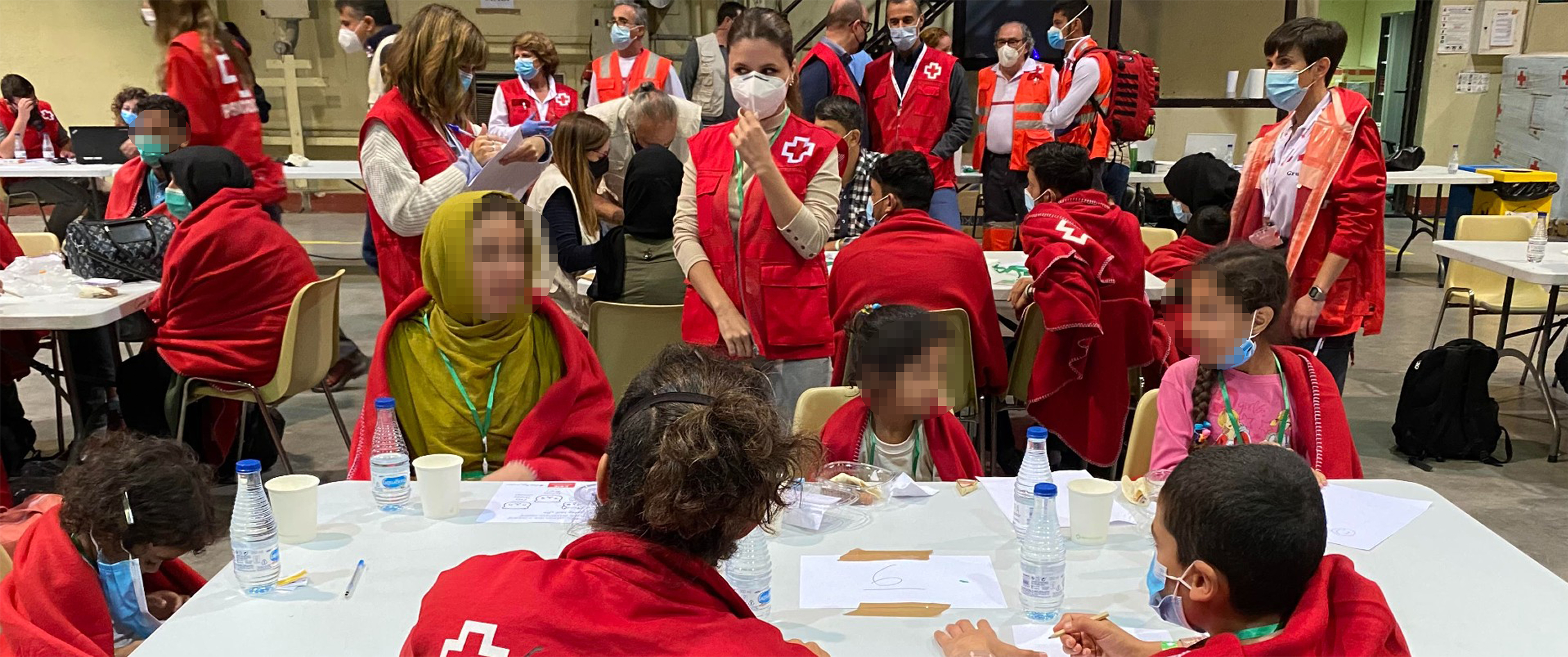 Cruz Roja activa un nuevo dispositivo de acogida de familias afganas procedentes de Pakistán