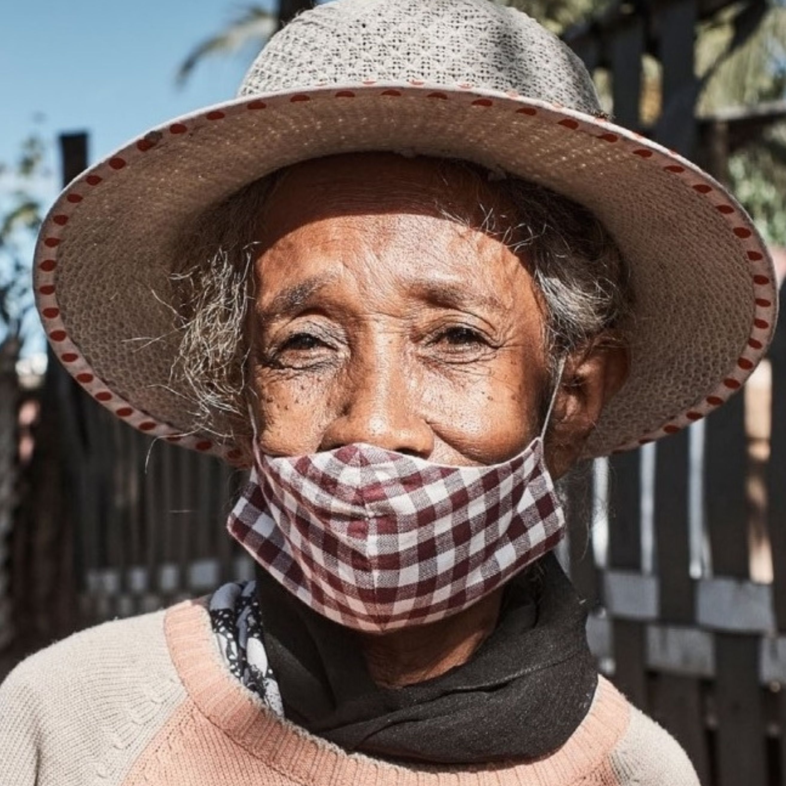 Konfiantza, ekitatea eta tokiko ekintza: COVID-19aren pandemiaren irakaspenak etorkizunean mundu mailako krisiak saihesteko