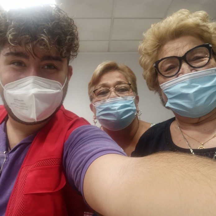 El voluntariado es familia: la historia de Hugo Domínguez