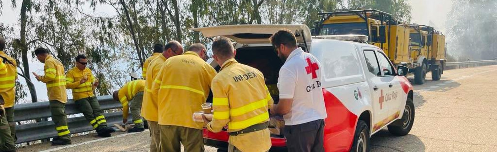 Cruz Roja se moviliza en los incendios que arrasan la península en el peor verano de los últimos diez años
