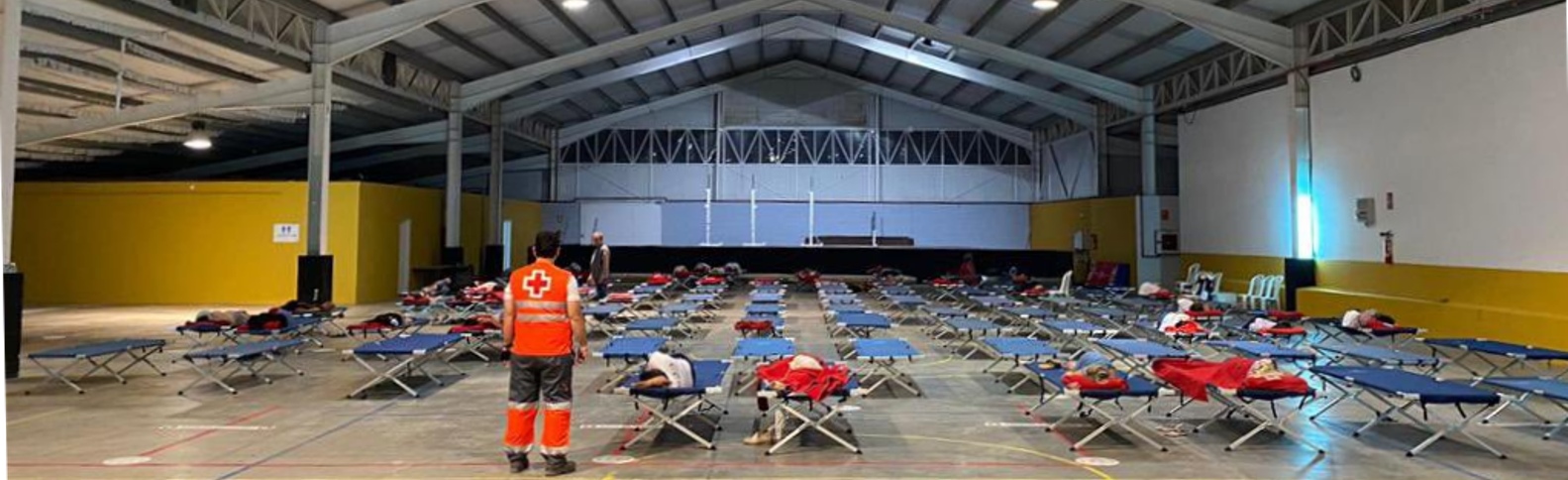 Cruz Roja se moviliza ante un incendio en Málaga