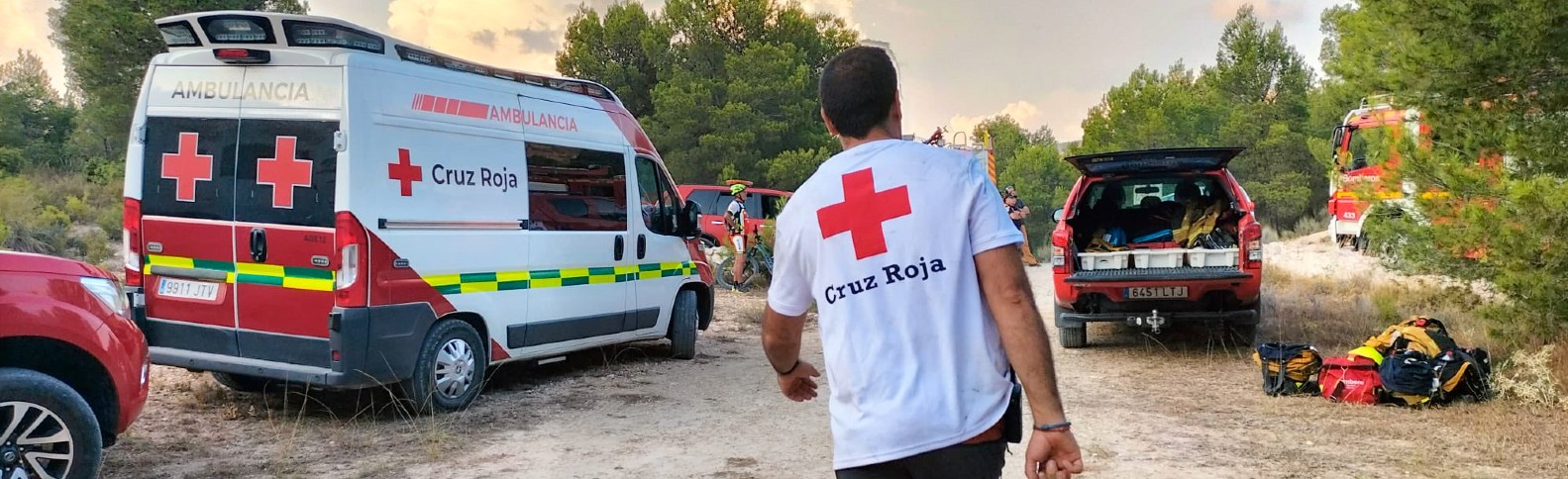 Cruz Roja ya ha atendido a más de 11.500 personas en los incendios forestales de este verano