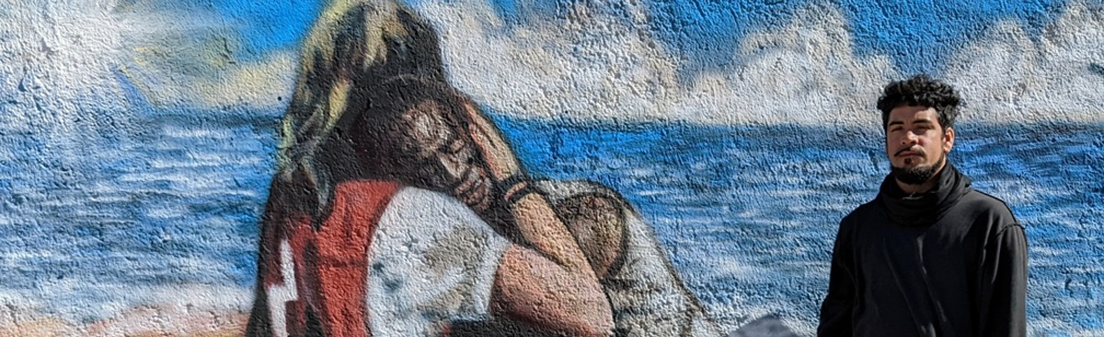 El abrazo de Luna a Abdou protagoniza un mural en Argentina