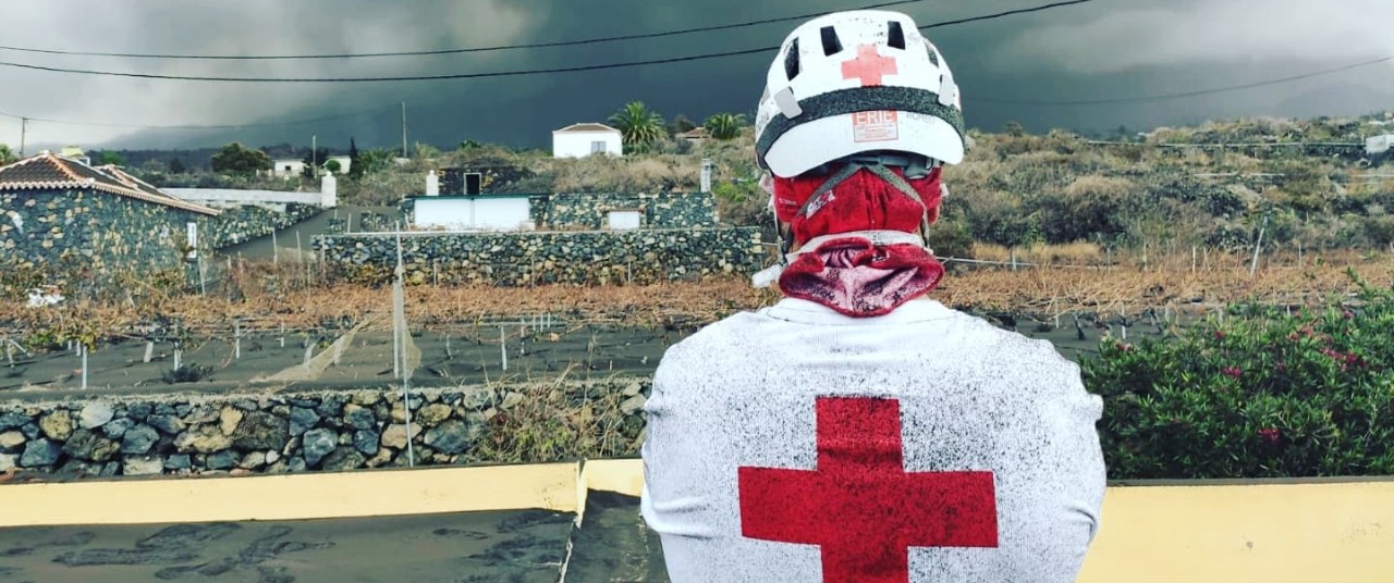 Cruz Roja participa en las nuevas evacuaciones de vecinos en La Palma
