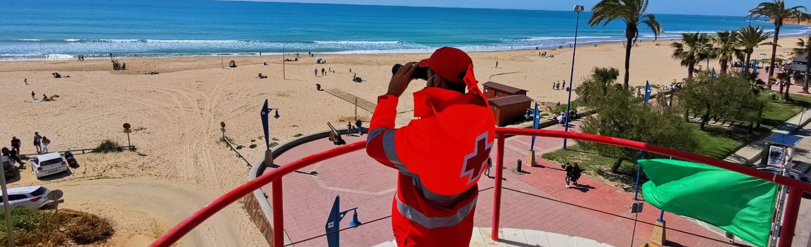 El mejor servicio de socorrismo y de baño adaptado de España está en las playas de Chiclana