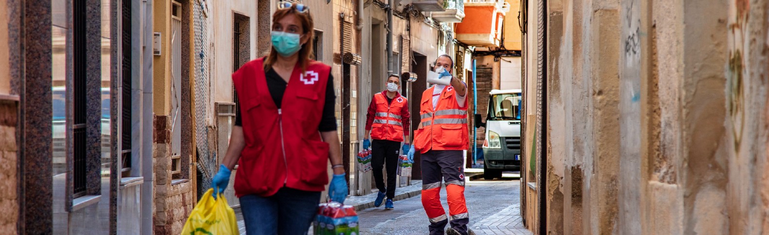 Tres años después del inicio de la pandemia la mayoría de personas que piden ayuda a Cruz Roja son mujeres