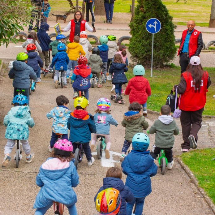 Una actividad sobre ruedas para la infancia socia