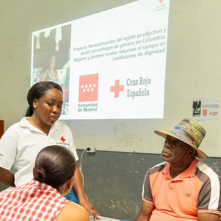 Mujeres y jóvenes rurales retornan al campo en condiciones de dignidad