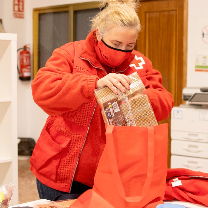 Elikadura, energia eta etxebizitza: horrela jokatu du Gurutze Gorriak 2022an