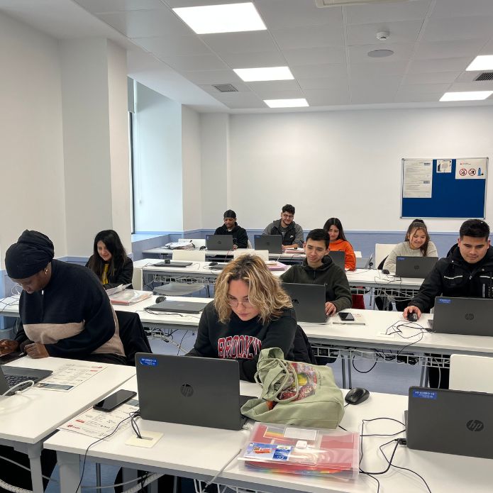 Training for Digital Future 3.0: formación digital para transformar el futuro de la juventud