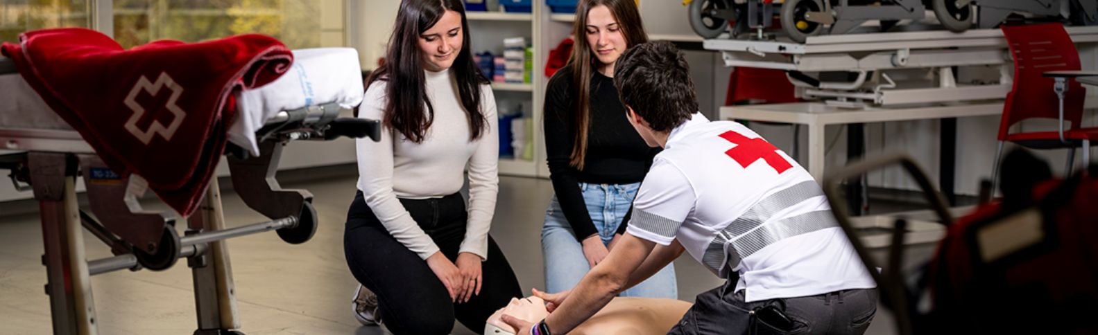 Cruz Roja promueve la formación en primeros auxilios como prevención ante situación de emergencia climática