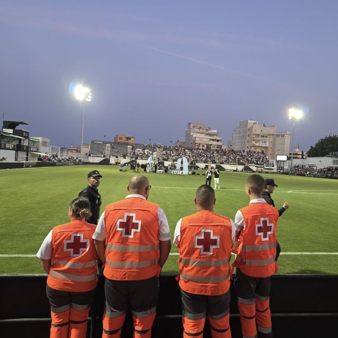 Un apoyo clave en un día para el recuerdo del Ceuta FC