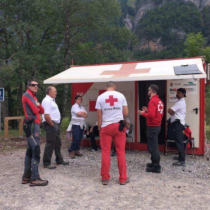 Cruz Roja refuerza su presencia en Ordesa para cuidar de las personas y del entorno natural durante el verano