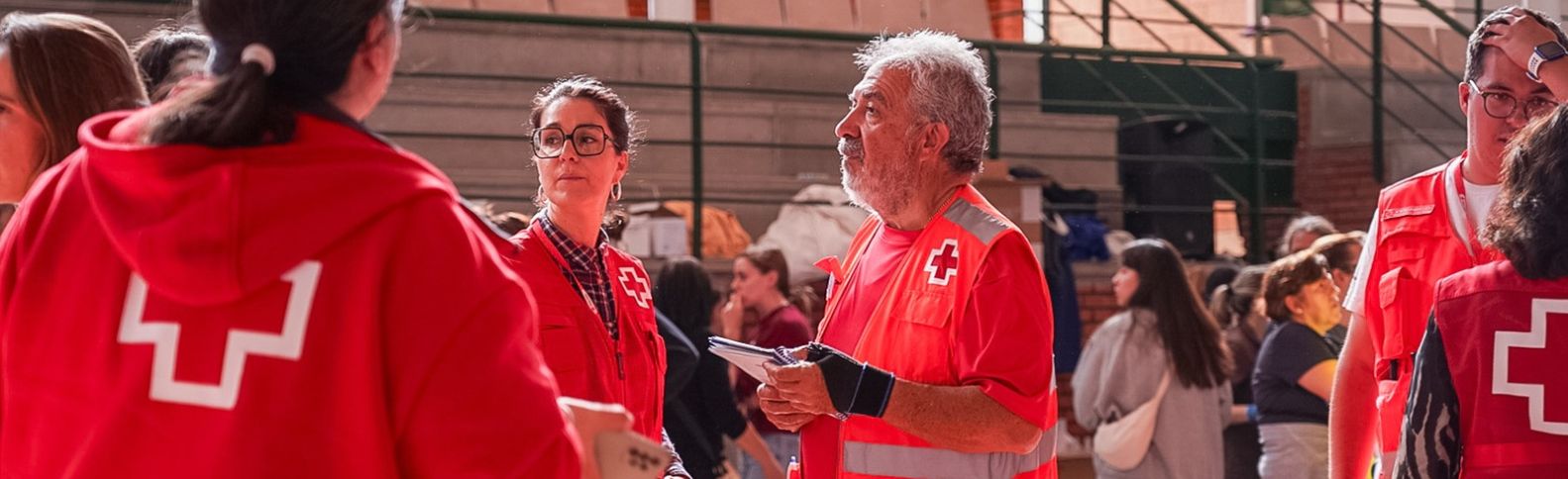 Cruz Roja despliega sus equipos tras el accidente ferroviario en Toledo