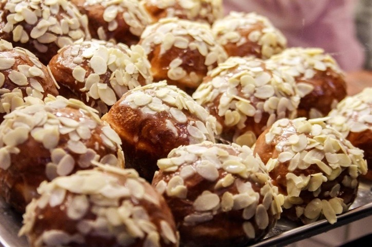 Panellets de miel y naranja