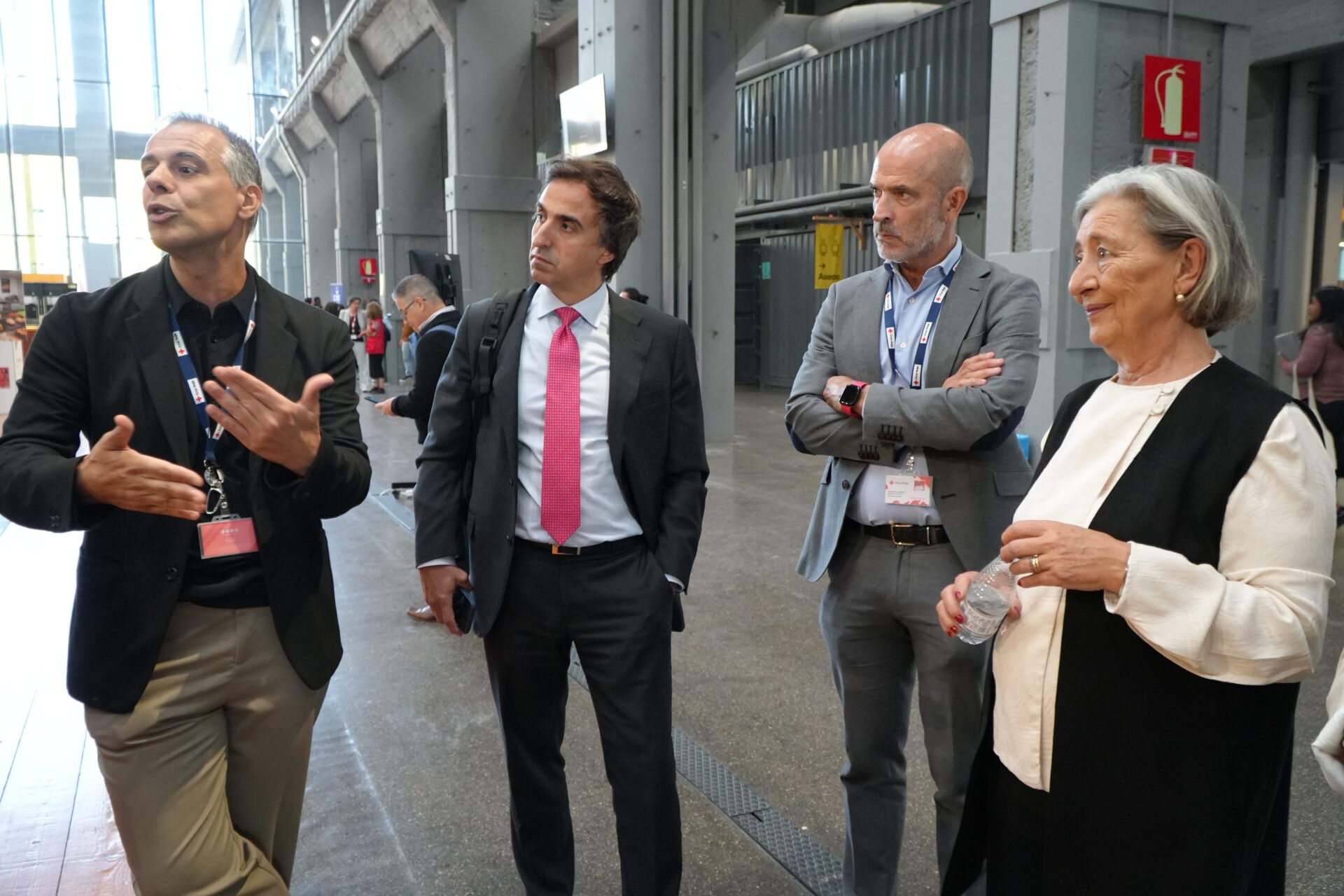 IX Feria de Empleo de Cruz Roja Madrid: Más de 1.000 personas se conectan con 70 empresas en La Nave de Villaverde