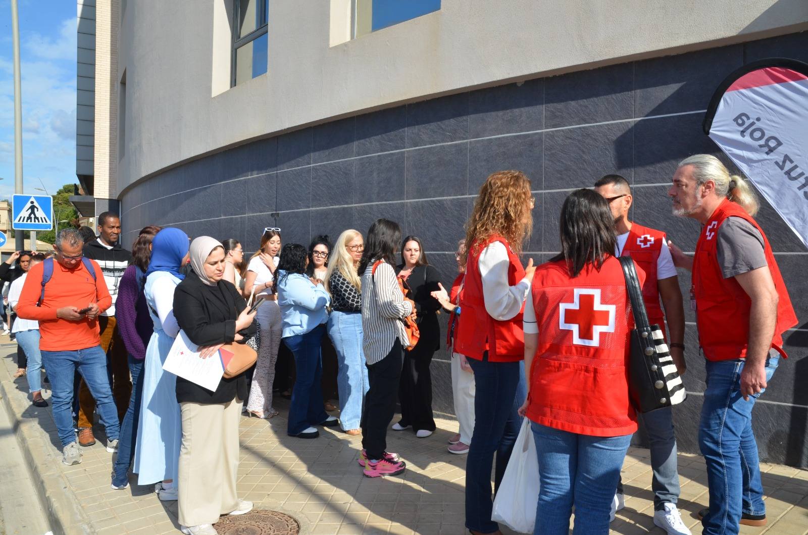 Cruz Roja abre nuevas oportunidades laborales para 130 personas en la provincia de Almería