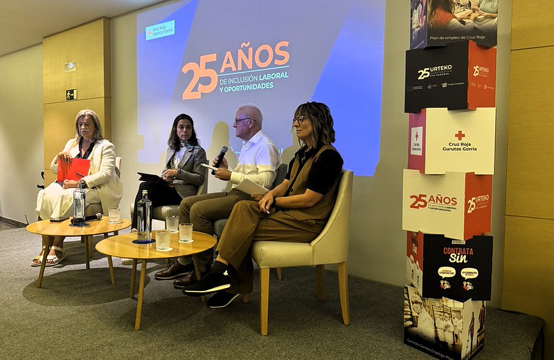 Cruz Roja celebra 25 años de impulso al empleo en Euskadi: más de 44.000 personas acompañadas hacia un futuro laboral digno