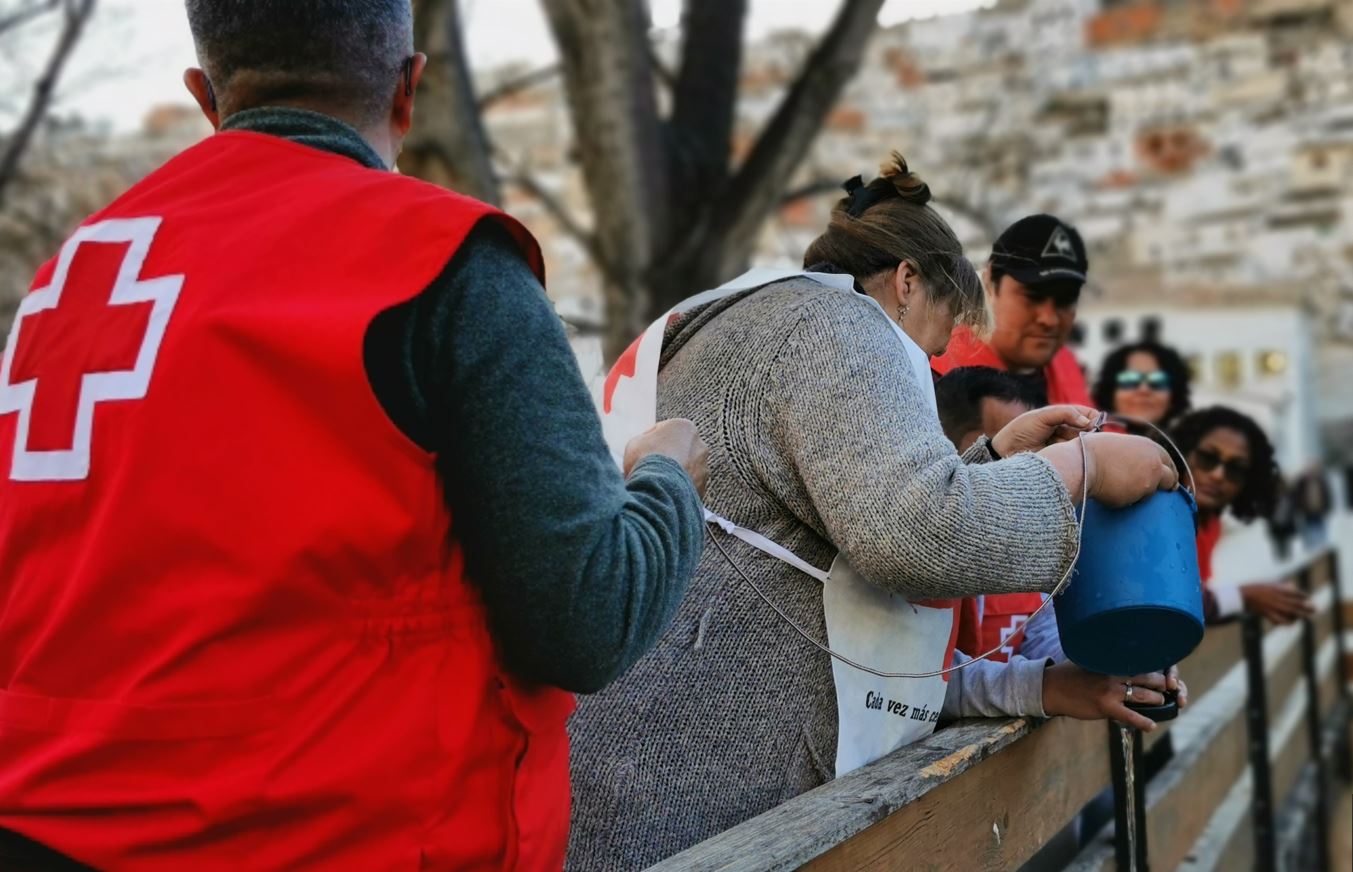 Cruz Roja y LIBERA recogen 75 toneladas de basuraleza en su primera actividad en ríos
