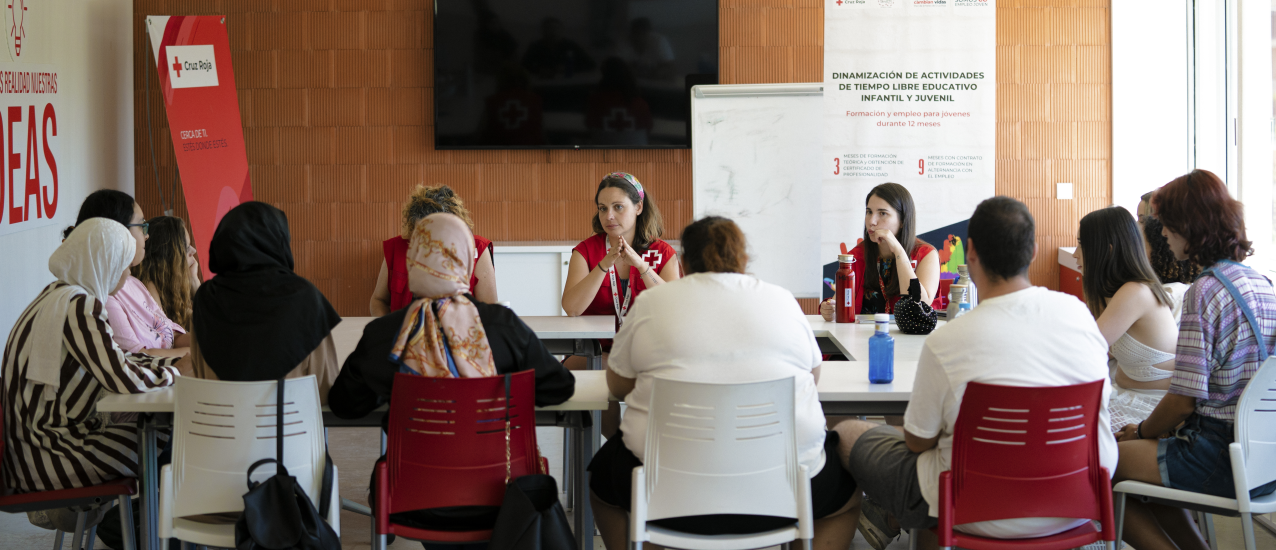 El proyecto TándEM de Cruz Roja aborda el desempleo juvenil con una tasa de éxito laboral del 56%