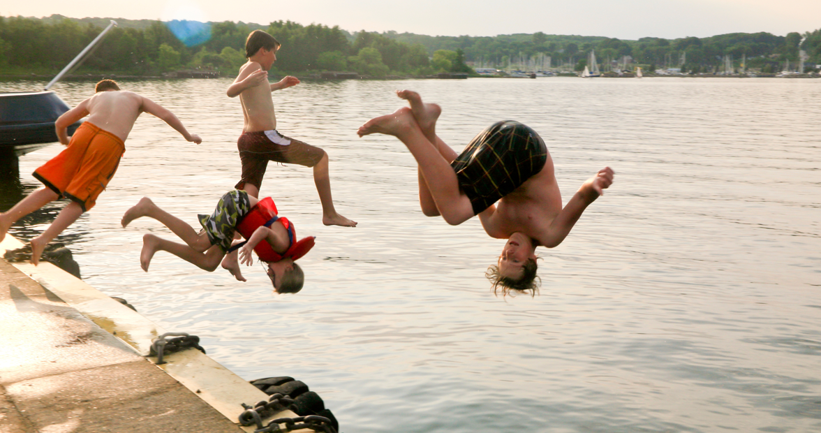 Llamamiento a la prudencia de los bañistas ante lesiones medulares por una mala zambullida
