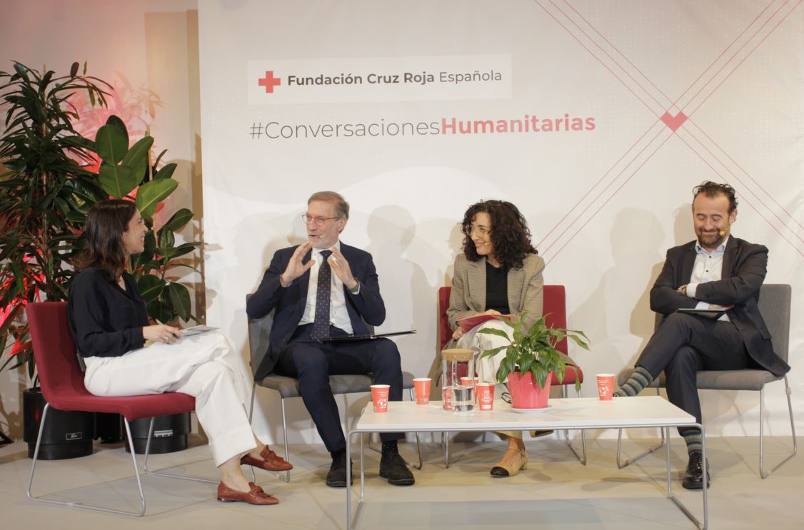 Tecnología y vulnerabilidad en las Conversaciones Humanitarias de Fundación Cruz Roja Española