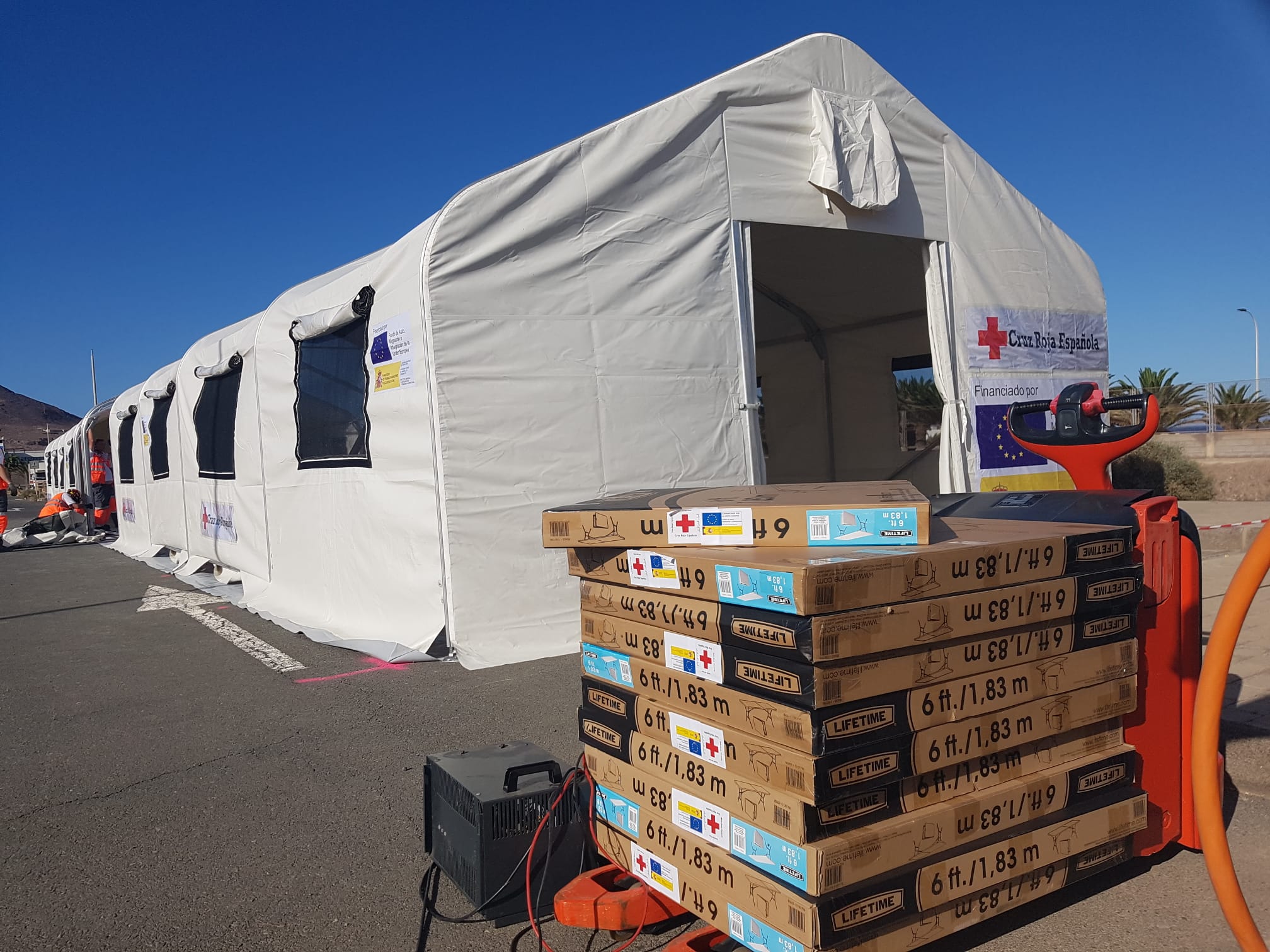 Cruz Roja refuerza sus capacidades de atención en emergencias a personas migrantes con apoyo de la Unión Europea