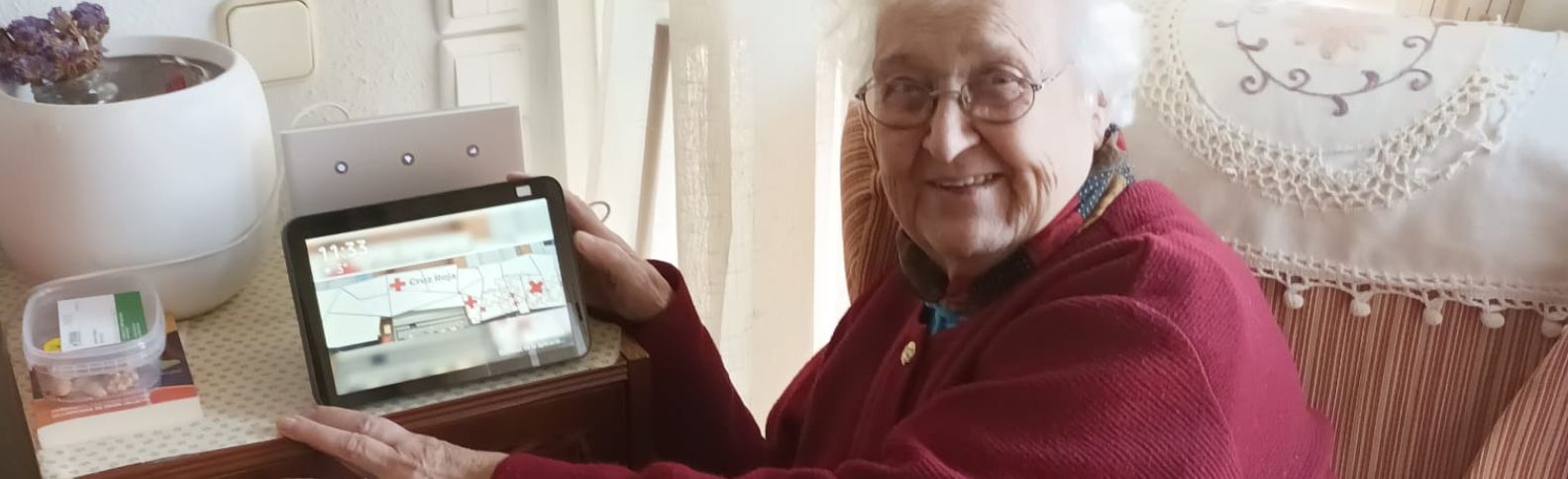 Dispositivos de voz para favorecer la autonomía y reducir la soledad de 26.000 personas mayores