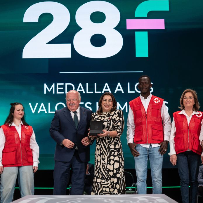 Cruz Roja recibe la Medalla de Andalucía a los Valores Humanos